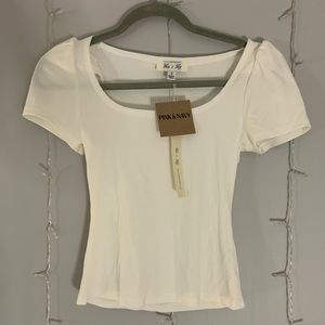 Women’s Small Cream Puff Sleeve T Shirt